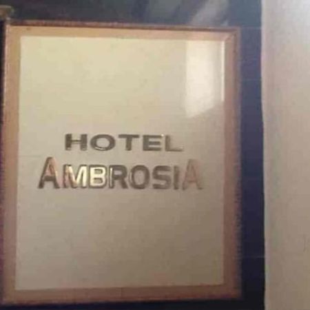 Hotel Ambrosia Kalyan Bagian luar foto